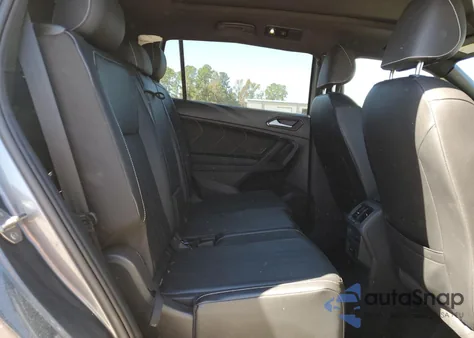 2022 Volkswagen Tiguan Se R-Line Black z USA, uszkodzony, nr VIN 3VVCB7AX1NM047054